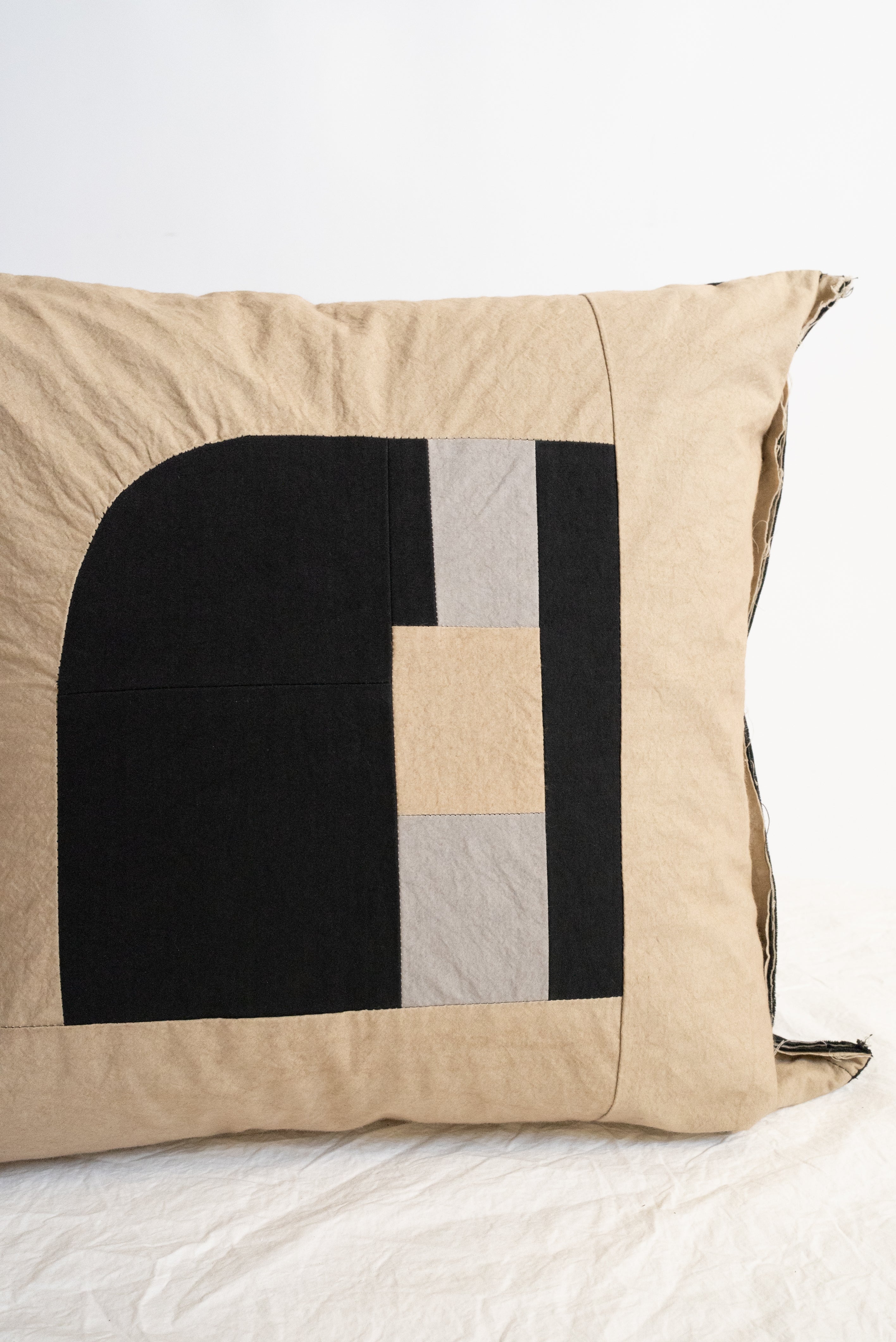 Patchwork Cushion Cover – Apartment204